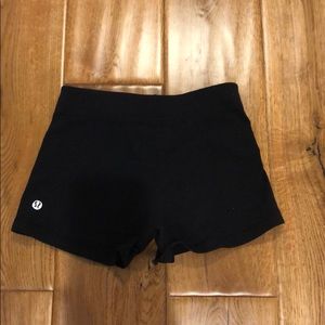 Lulu lemon black shorts